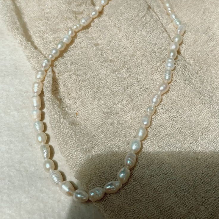 Collar perlas de río