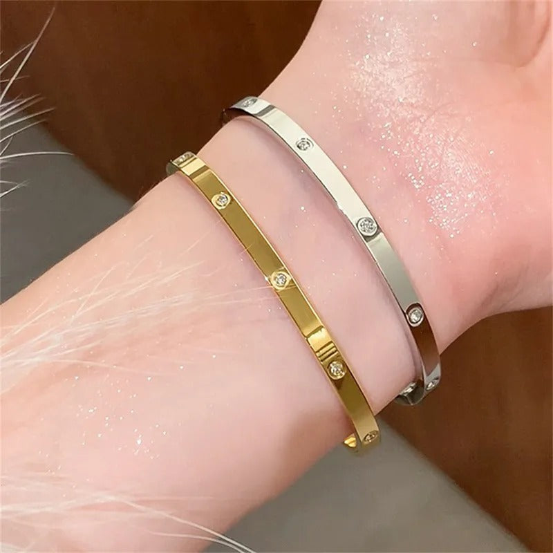 Brazalete Love Cart (con enchape 18k)