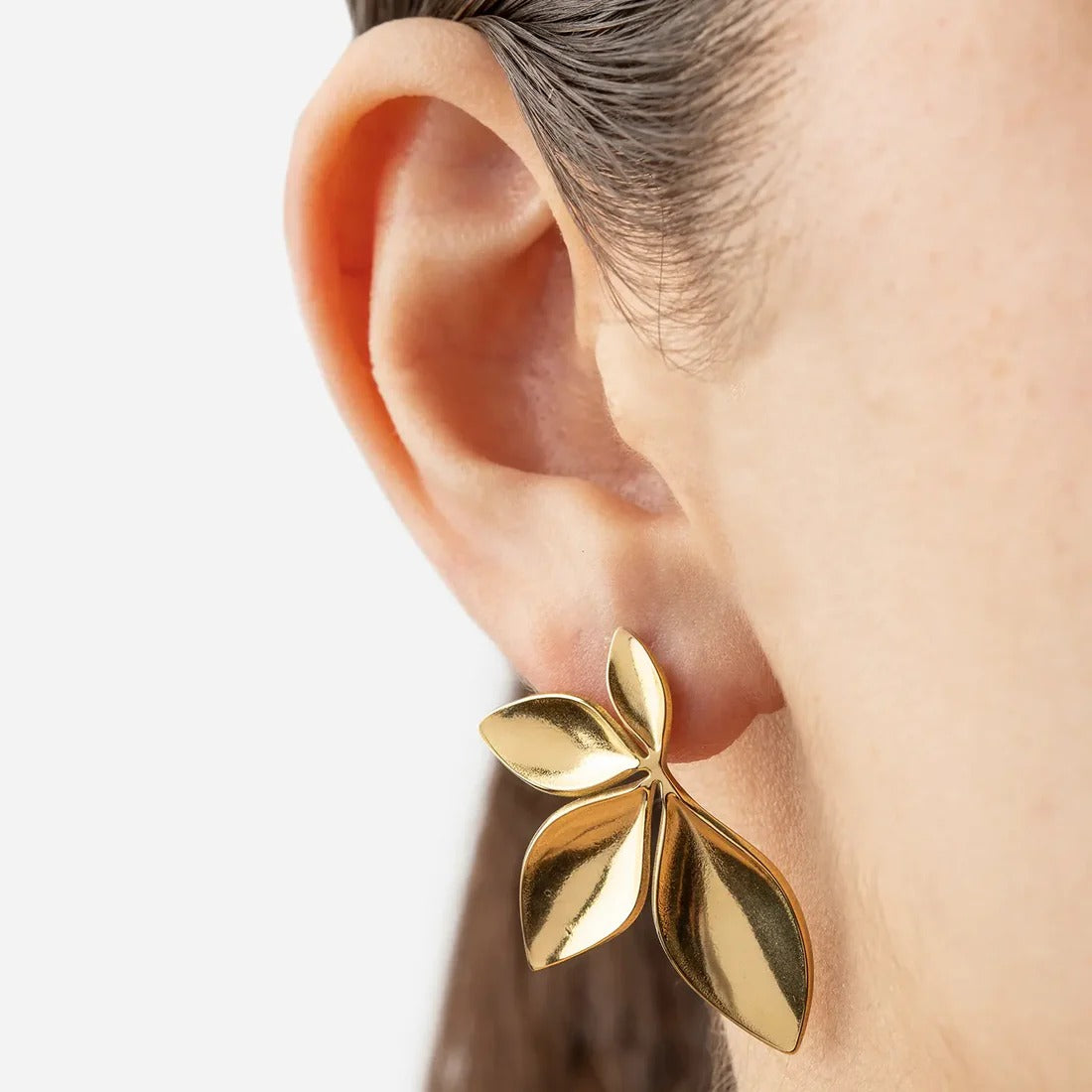 Aretes Lirio (enchape 18k)