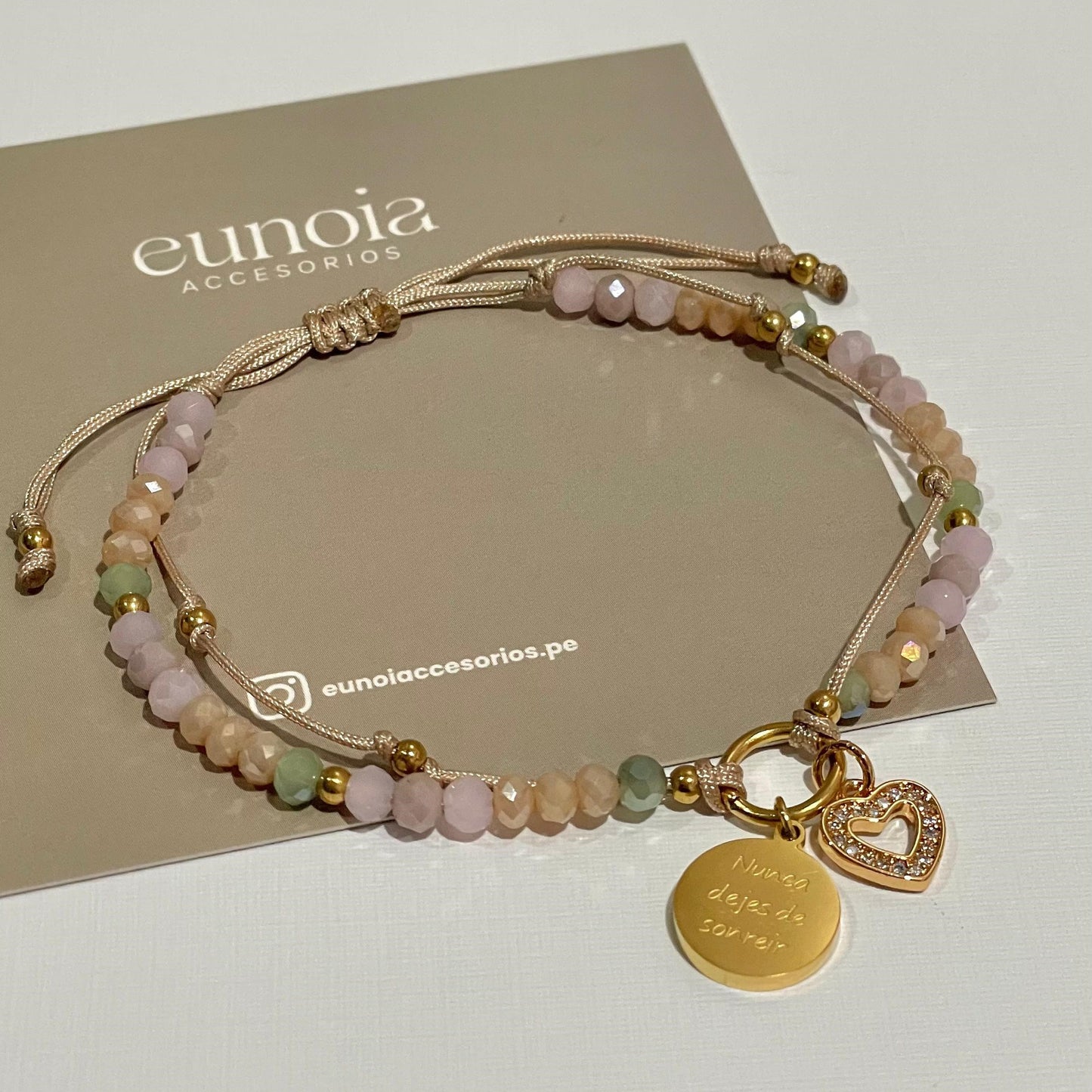 Pulsera Sonreir (con placa y frase)