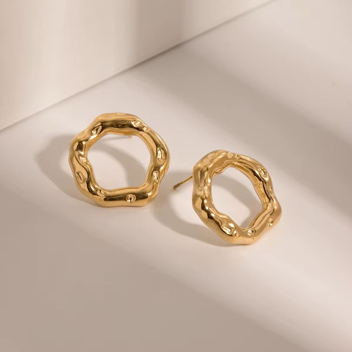 Aretes Aurora (enchapado de oro)