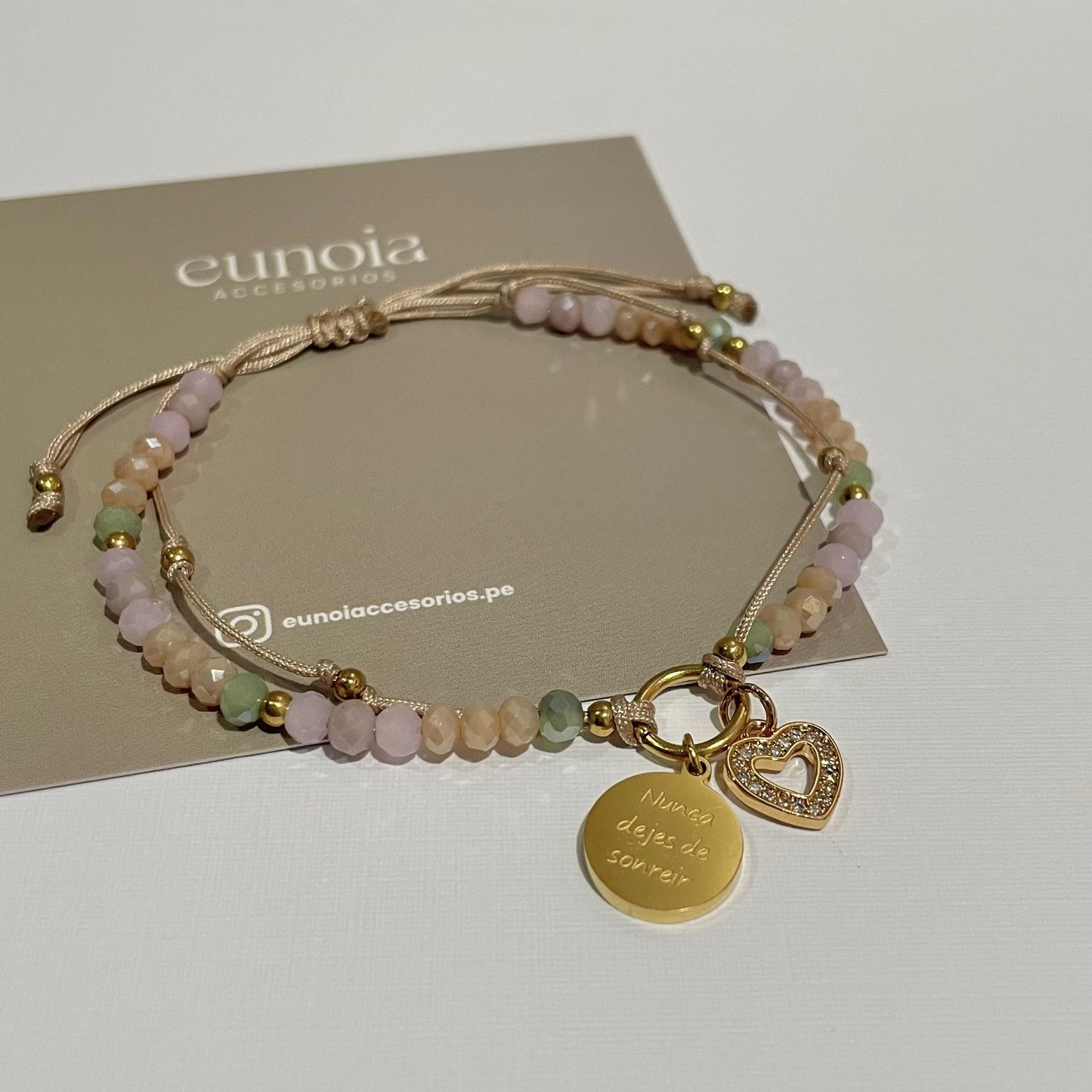 Pulsera Sonreir (con placa y frase)