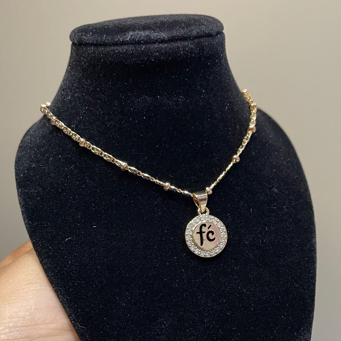 Collar Fe (enchapado de oro)