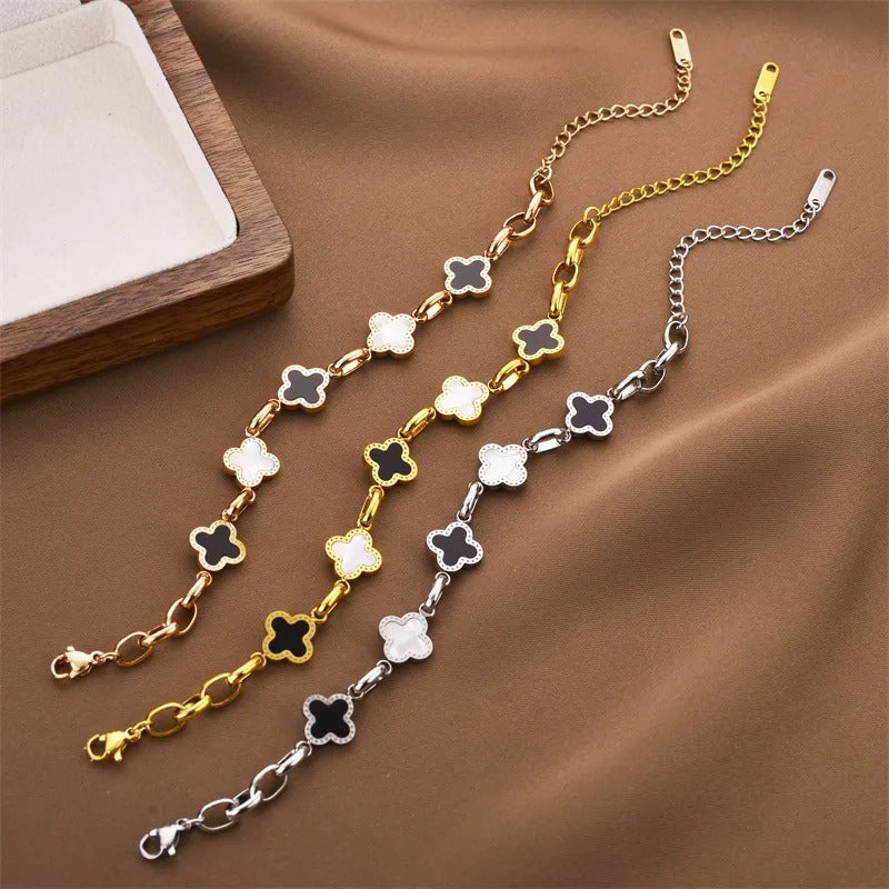Pulsera Alhambra Dupe  (enchape de oro)